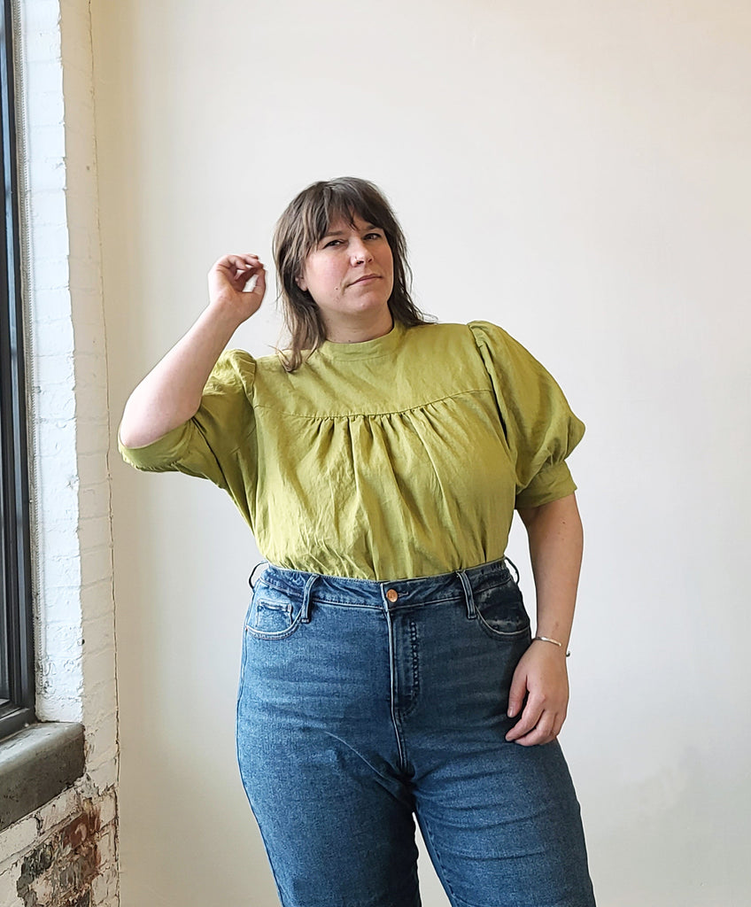 Regalia Blouse (sizes 16-34)
