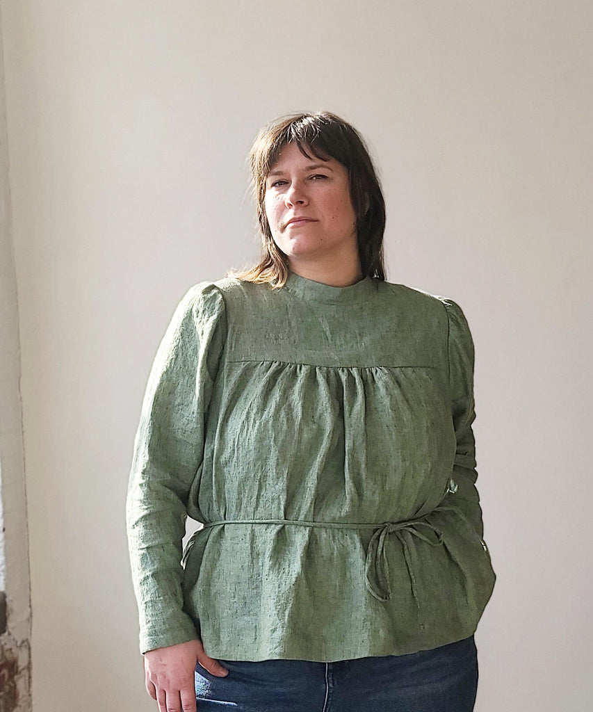 Regalia Blouse (sizes 16-34)